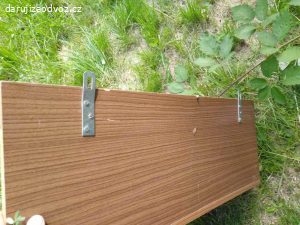 polička do rohu/na pověšení