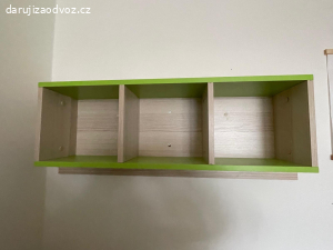 polička na knihy