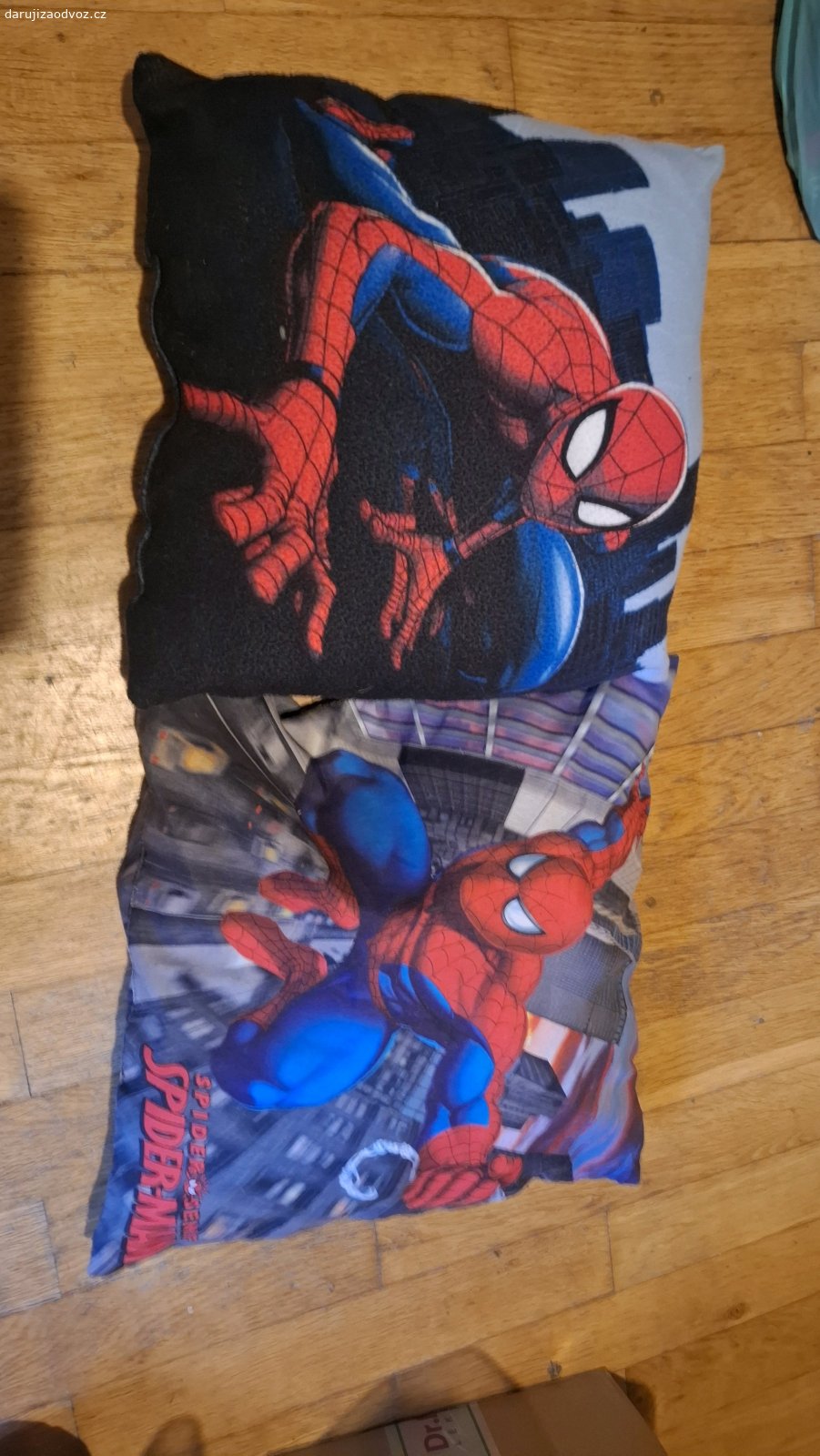 Polstářky spider-men. Mohu poslat