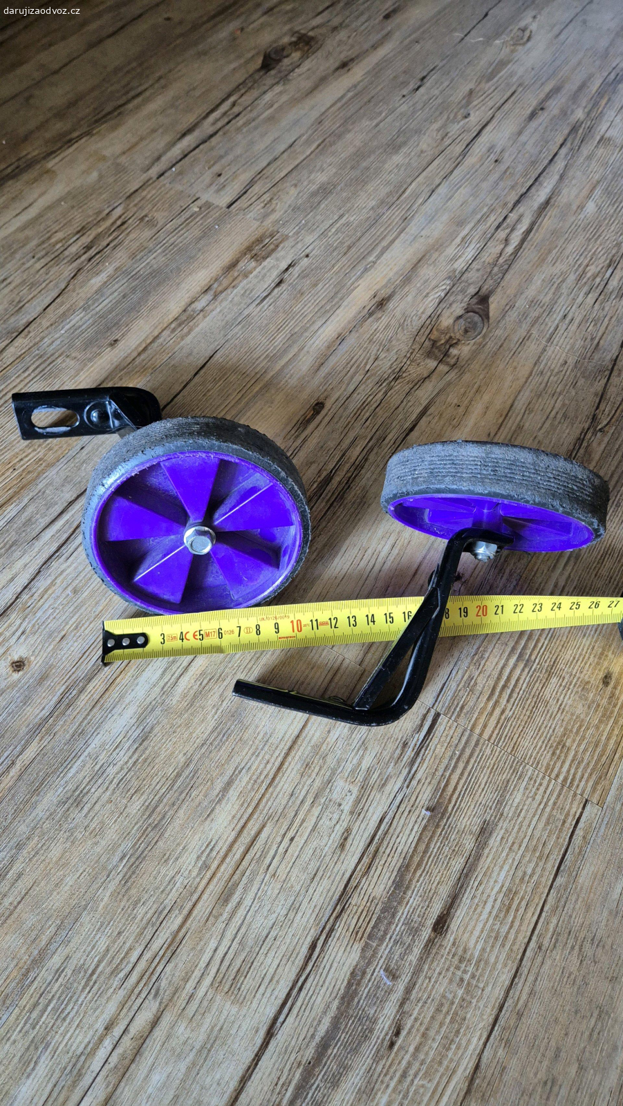 Pomocná kolečka na kolo. Daruji pomocná kolečka k dětskému kolu