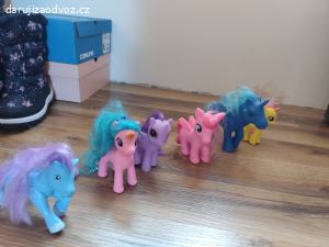Poníky různých velikostí