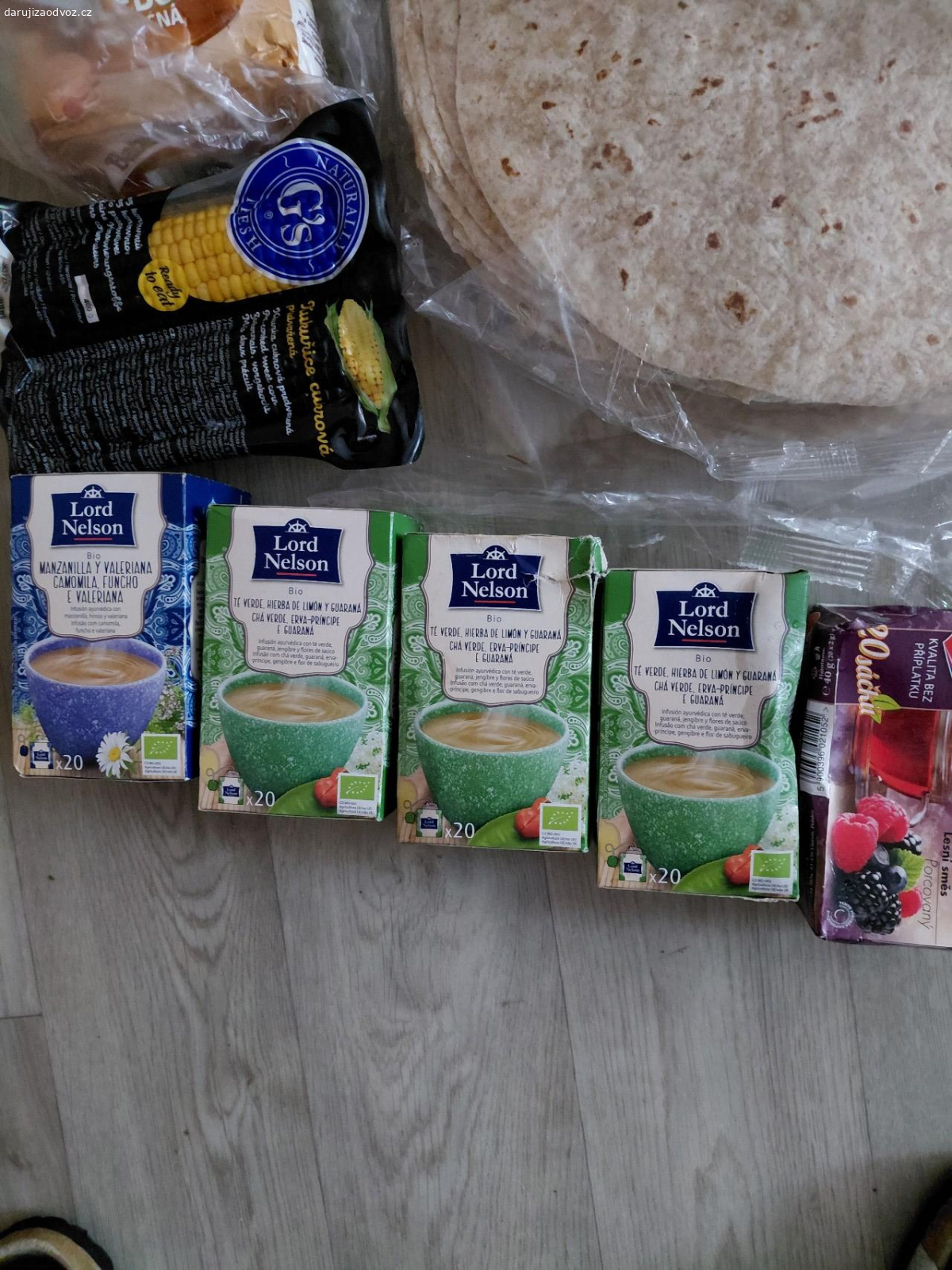 potraviny. daruji Tortila,Hami kaše, čaje vše co je na fotce