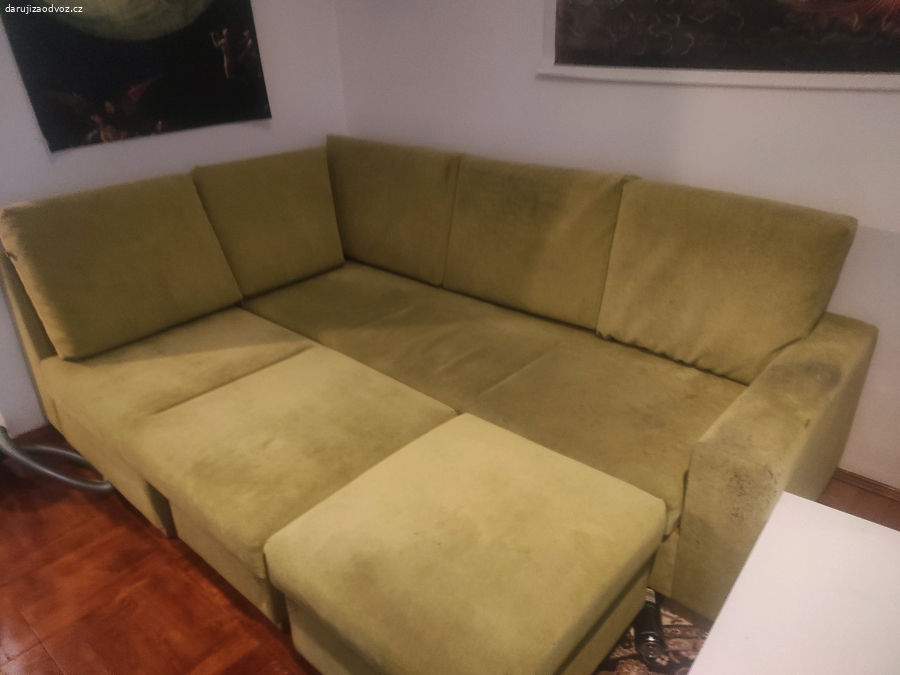 Použitý gauč s úložným prostorem