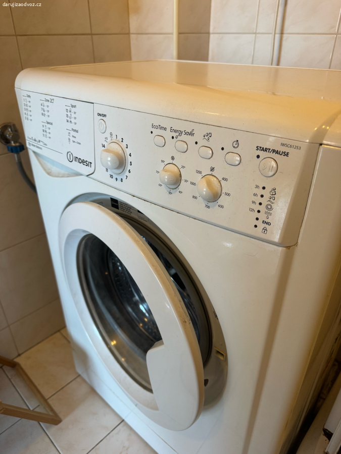 Pračka Indesit, šířka 60cm