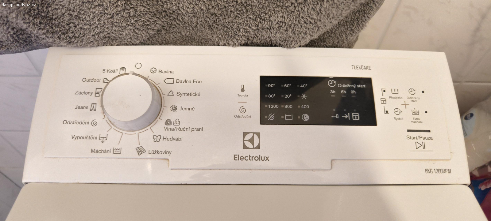 Pračka Electrolux. Daruji plně funkční pračku značky Electrolux. Bez technické vady. VxŠxH 90x40x60.
