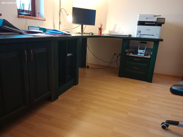 Pracovní stěna