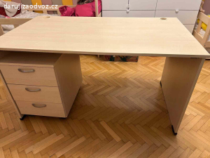Pracovní stůl se šuplíky