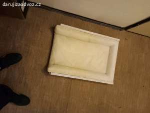 Přebalovací dětský pult