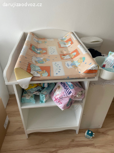 Přebalovací pult IKEA