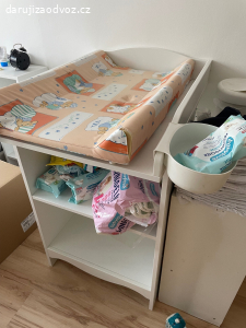Přebalovací pult IKEA