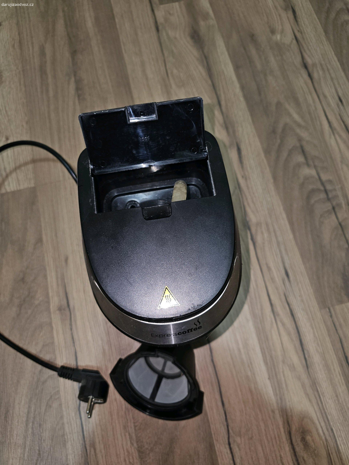 Překápávač na kávu. Daruji funkční překápávač na kávu bohužel už ho nevyužívám a jen mi leží doma.
Milka čokoláda potěší ale není podmínkou.