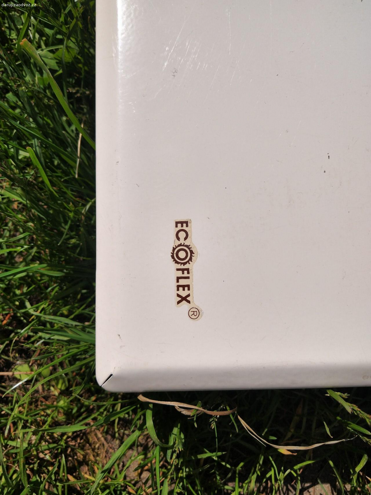 přímotopy ecoflex. Za odvoz daruji použité přímotopy ecoflex
1x 2500w - bez vypínače
1x 2000w 

Oba dost staré a dlouho ležely v garáži takže bez záruky funkčnosti (při demontáži ale byli funkční). Určené k pevné montáži na zeď (držáky jsou k dispozici).

Vyzvednutí ve Staré Huti, po dohodě Praha

Do středy pak jde do sběrného dvora