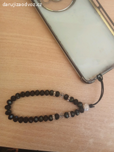 přívěsek na kryt telefonu