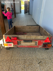 přívěsný vozík za auto