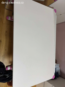 Daruji psací stůl