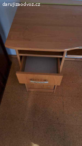 Psací stůl