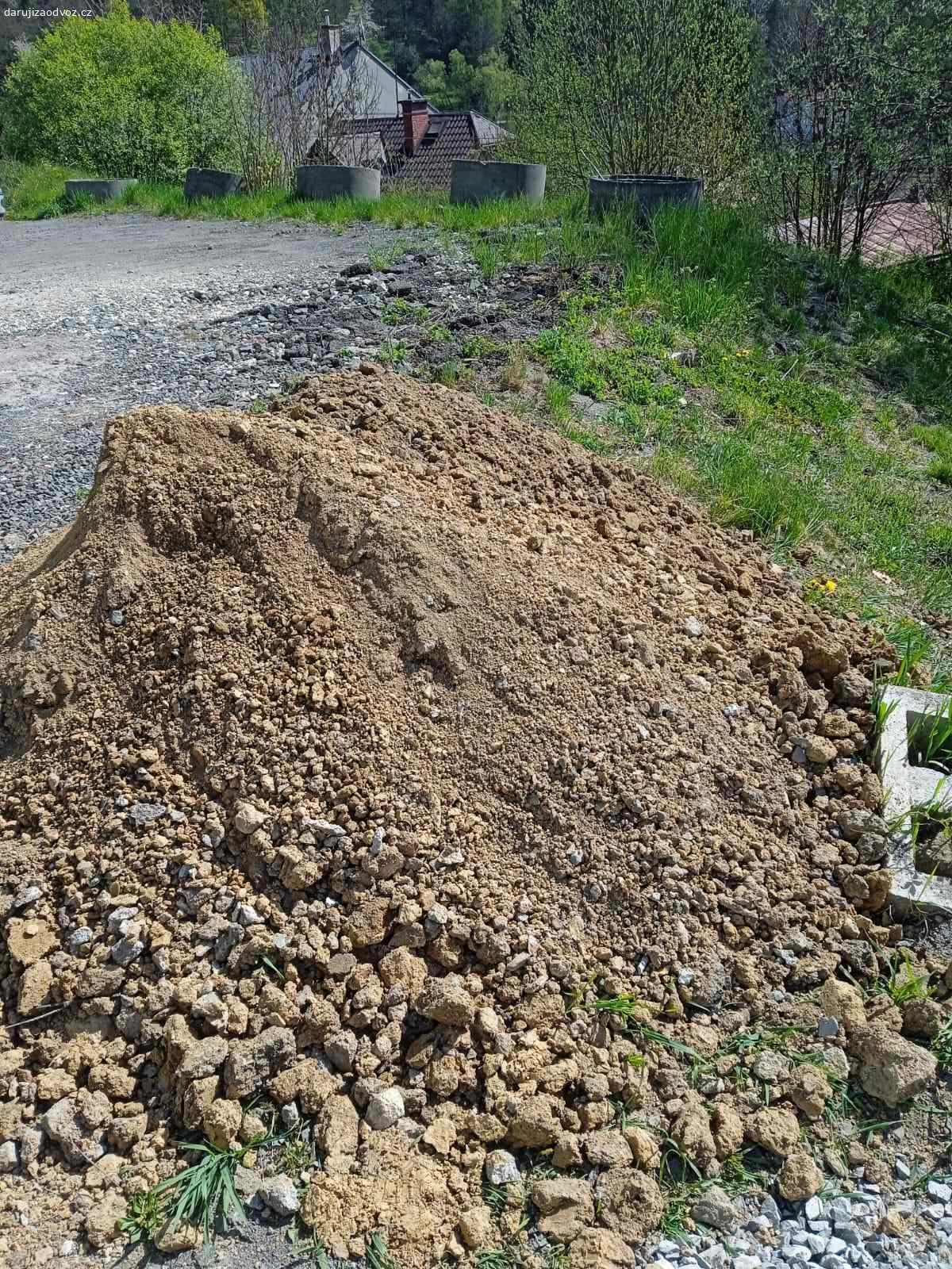 půda. půda za odvoz.  volejte