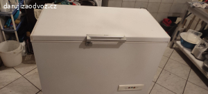 Pultový mrazák Ariston 240 litrů