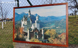 Puzzle nalepené v rámu zámek Neuschwanstein