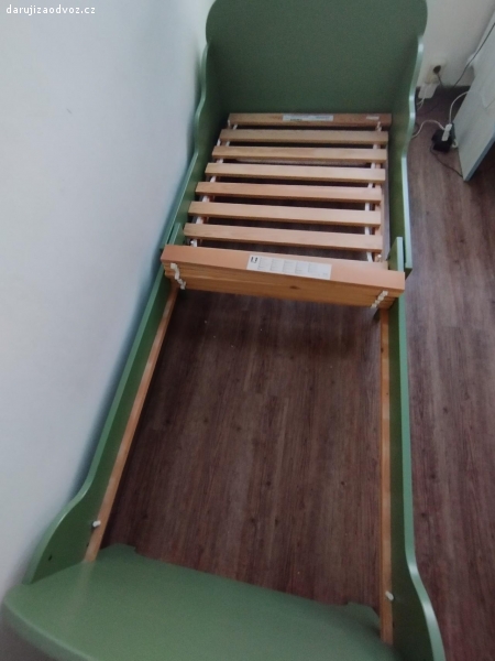 rostoucí postel ikea. daruji za odvoz dětskou rostoucí postel ikea s velkou matraci