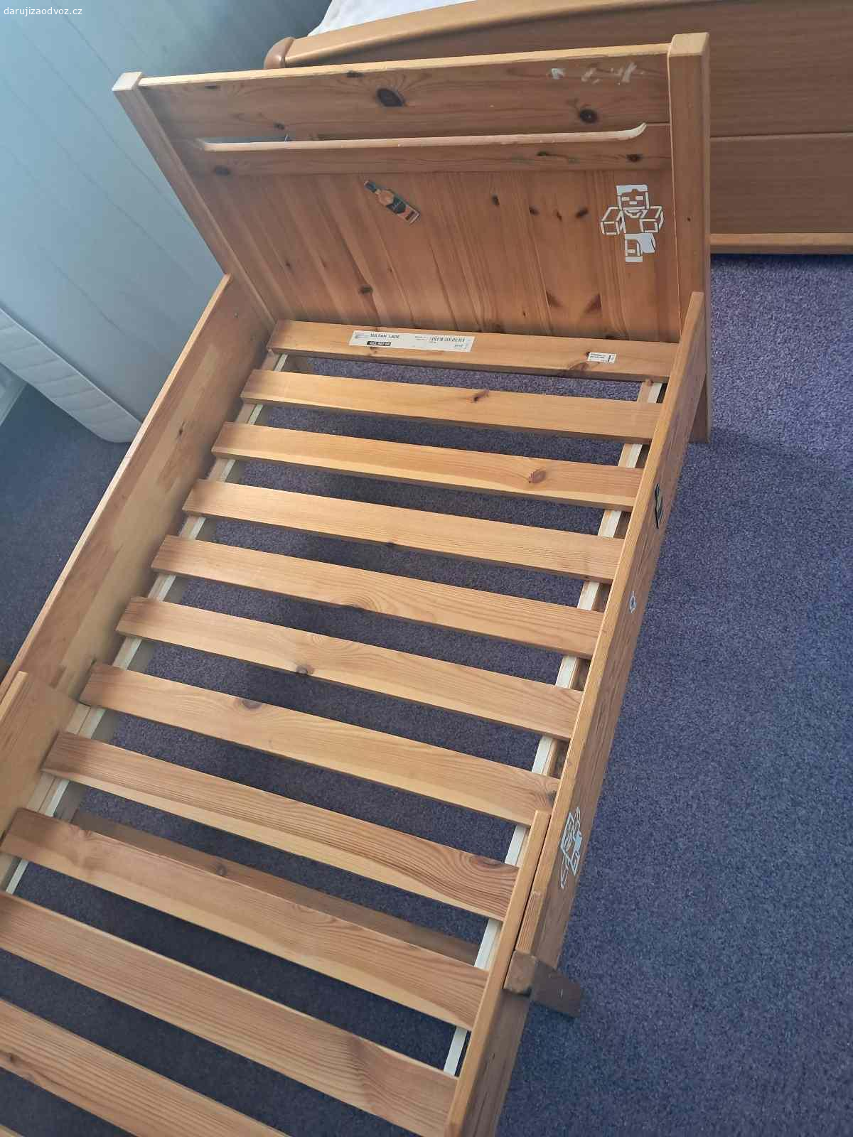 Rostoucí postel. Daruji postel která se dá zvětšovat dle velikosti dítěte.