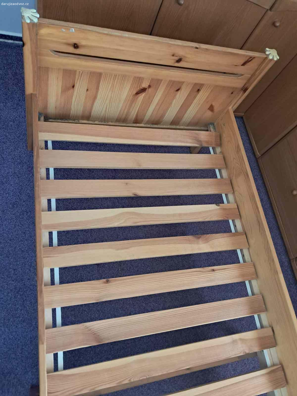 Rostoucí postel. Daruji postel která se dá zvětšovat dle velikosti dítěte.