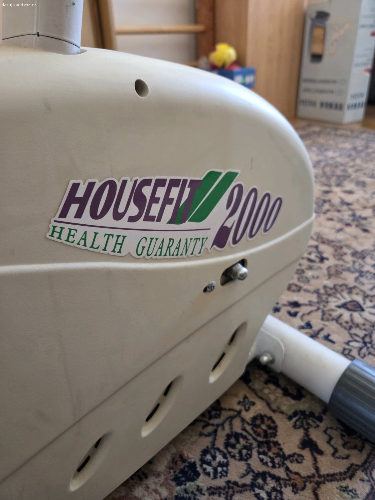Rotoped Housefit za odvoz. Rotoped s magnetickou brzdou, funkční. Nastavitelné tření, výška sedadla a poloha řídítek. 

Displej zobrazuje několik údajů včetně srdečního tepu, který je měřen pomocí kolíčku.

Vyzvednutí na Praze 2 u Náměstí Míru v těchto časech: 
Úterý 18:00-20:00
Středa 12:30-20:30
Čtvrtek 12:30-20:30

Rozměry cca 70x42x130cm (DxŠxV)
Přidám i manuál.