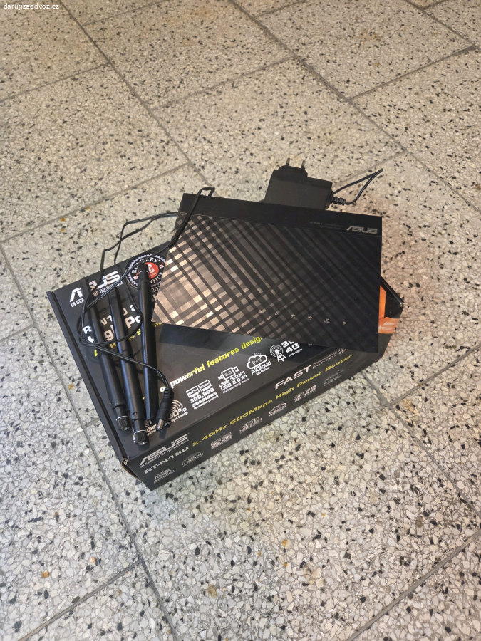 Router ASUS RT-N18U