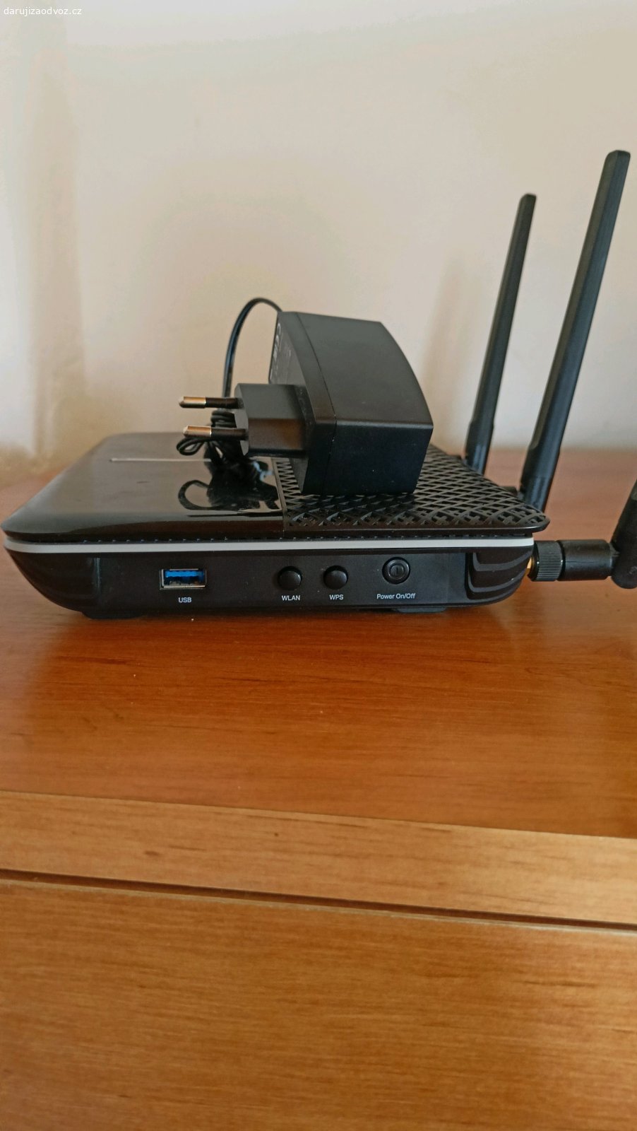 Router TP-Link Archer VR2100. Daruji ADSL/VDSL router je funkční, ale není to co bývávalo. Domů asi nic moc, ale na chatičku ještě poslouží.