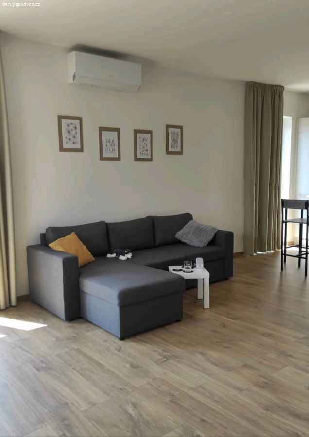Rozkládací pohovka s chaise longue