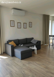 Rozkládací pohovka s chaise longue