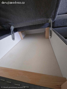 ...rozkládací pohovka s úložným prostorem