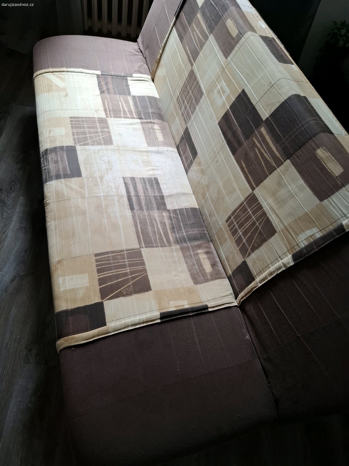 Rozkládací postel. 120x190cm