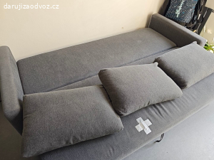 Rozkladaci sedacka s uloznym prostorem za odvoz