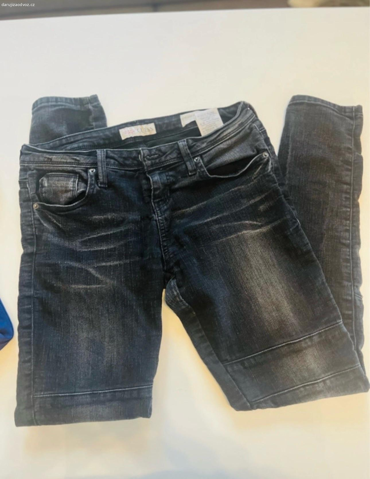 sada s-m guess Fb sister. Mikča nová, džíny i legíny nošené l- oboje elastické, ale velikostně sedí

možné osobní setkání - poprosím o lahev coly zero anebo komplet zásilkovna 120.-