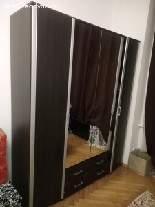 Šatní skříň + komoda