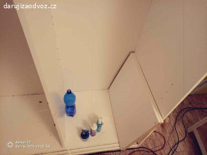 Šatní skříň