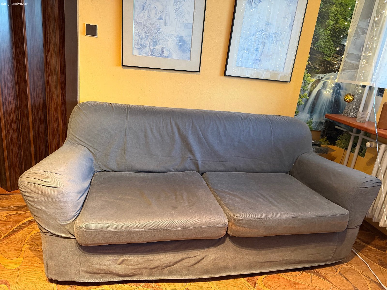 Sedacka Ikea rozkládací. Používaná, potah se da vyprat. Rozměry viz fotografie . K vyzvednutí na Praze 6 . 5.patro s velkým výtahem. Preferuji sms, ozvu se zpátky. Děkuji
