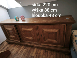 sedačka, komoda, rohový stůl, postel