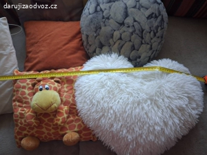 Set 7 ks dekorativních polštářků – na tvoření