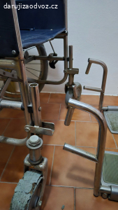 REZERVOVÁNO Skládací invalidní vozík za odvoz