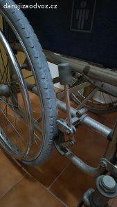 REZERVOVÁNO Skládací invalidní vozík za odvoz