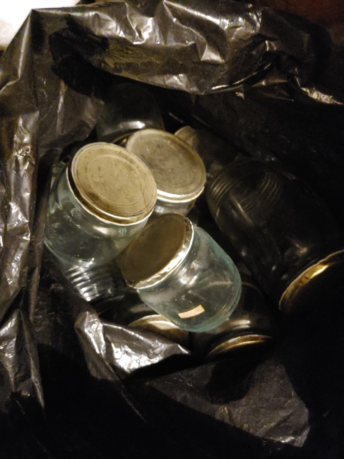 sklenice. zavařovací sklenice různé velikosti šroubovací i na omnia víčka