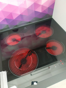 Sklokeramická deska na díly