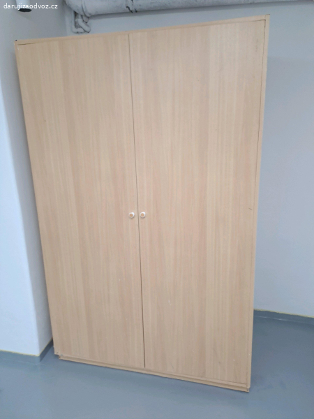 Skříň 200x127x60cm