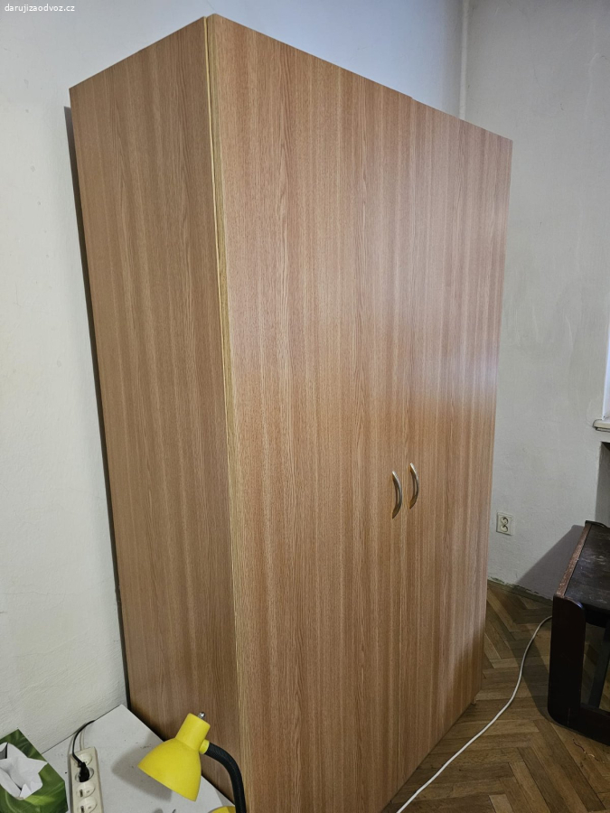 Skříň