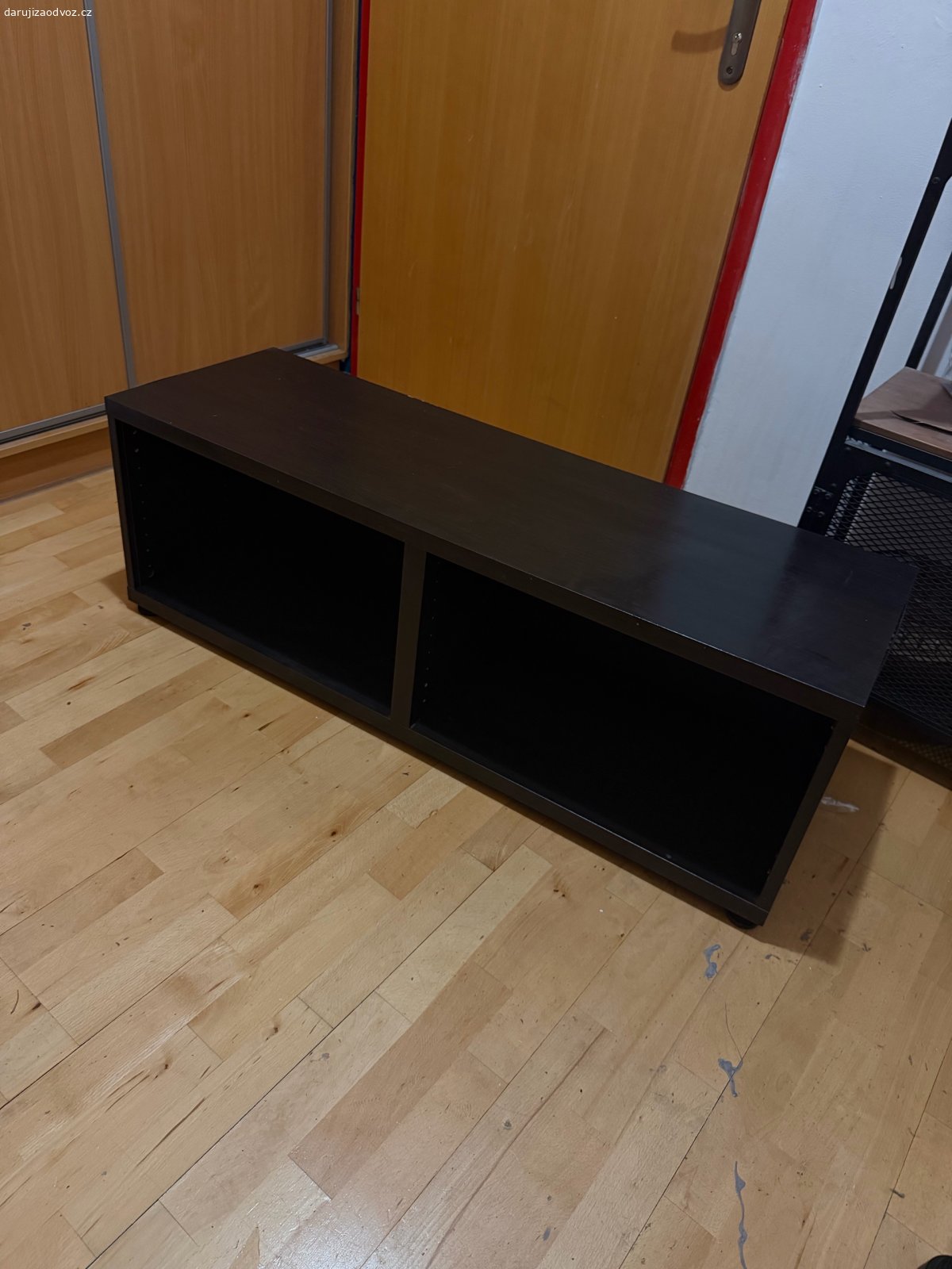 skříňka pod televize ikea černá. ikea skřínka pod tv