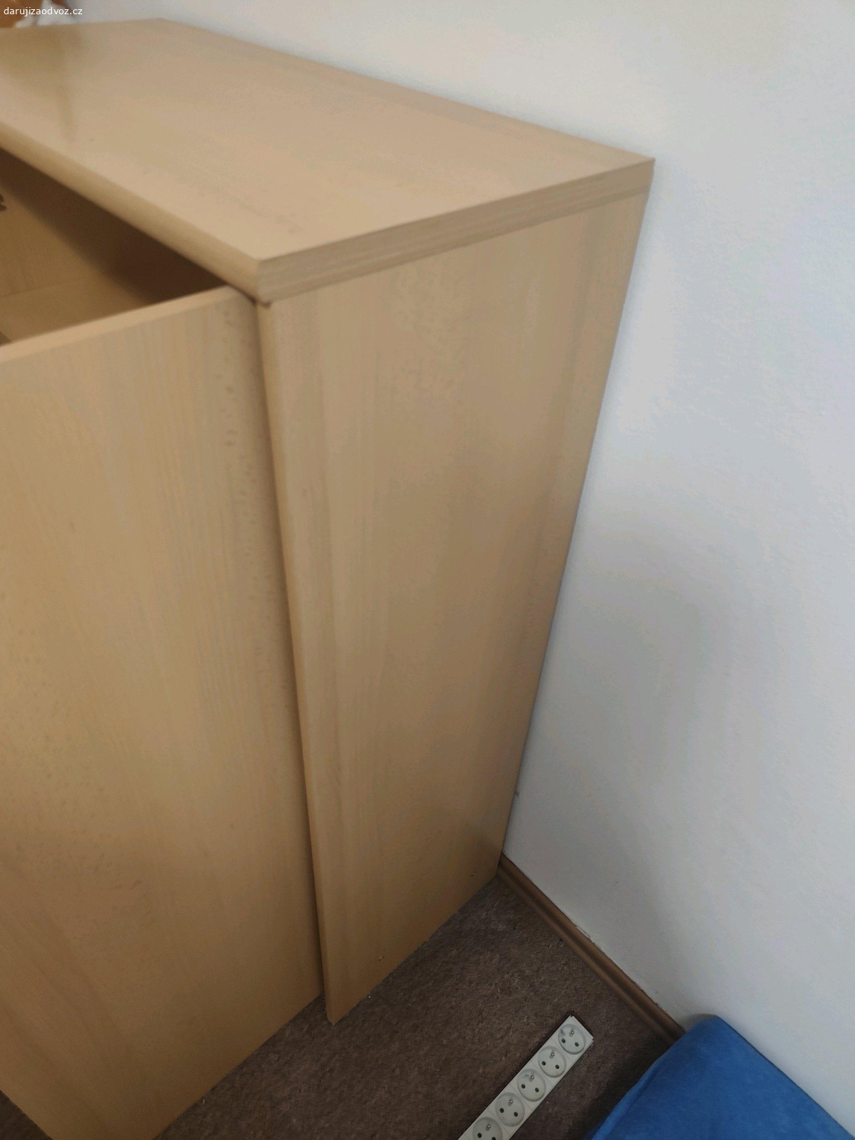 Skříňka. 112x74x35