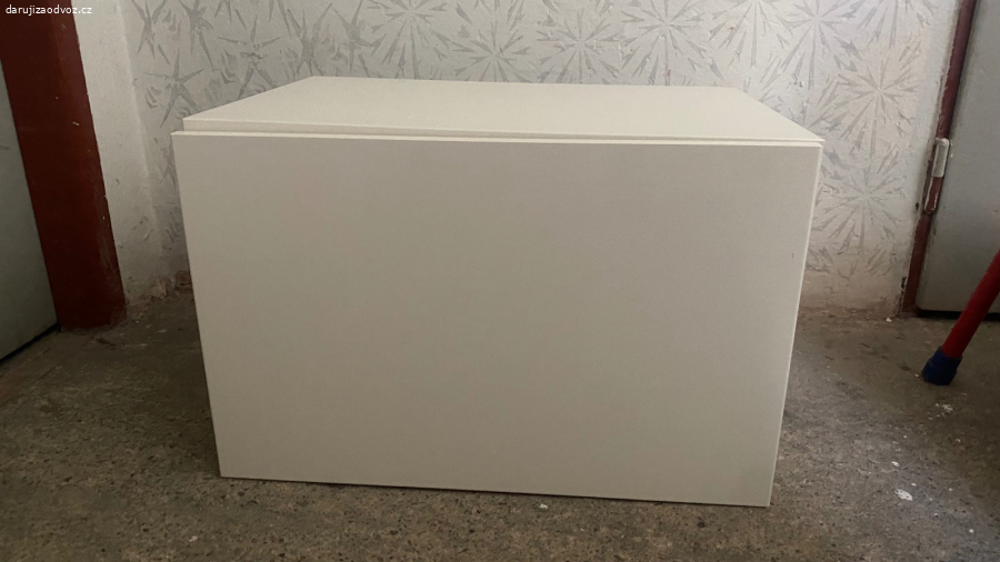Skříňky Besta (IKEA)
