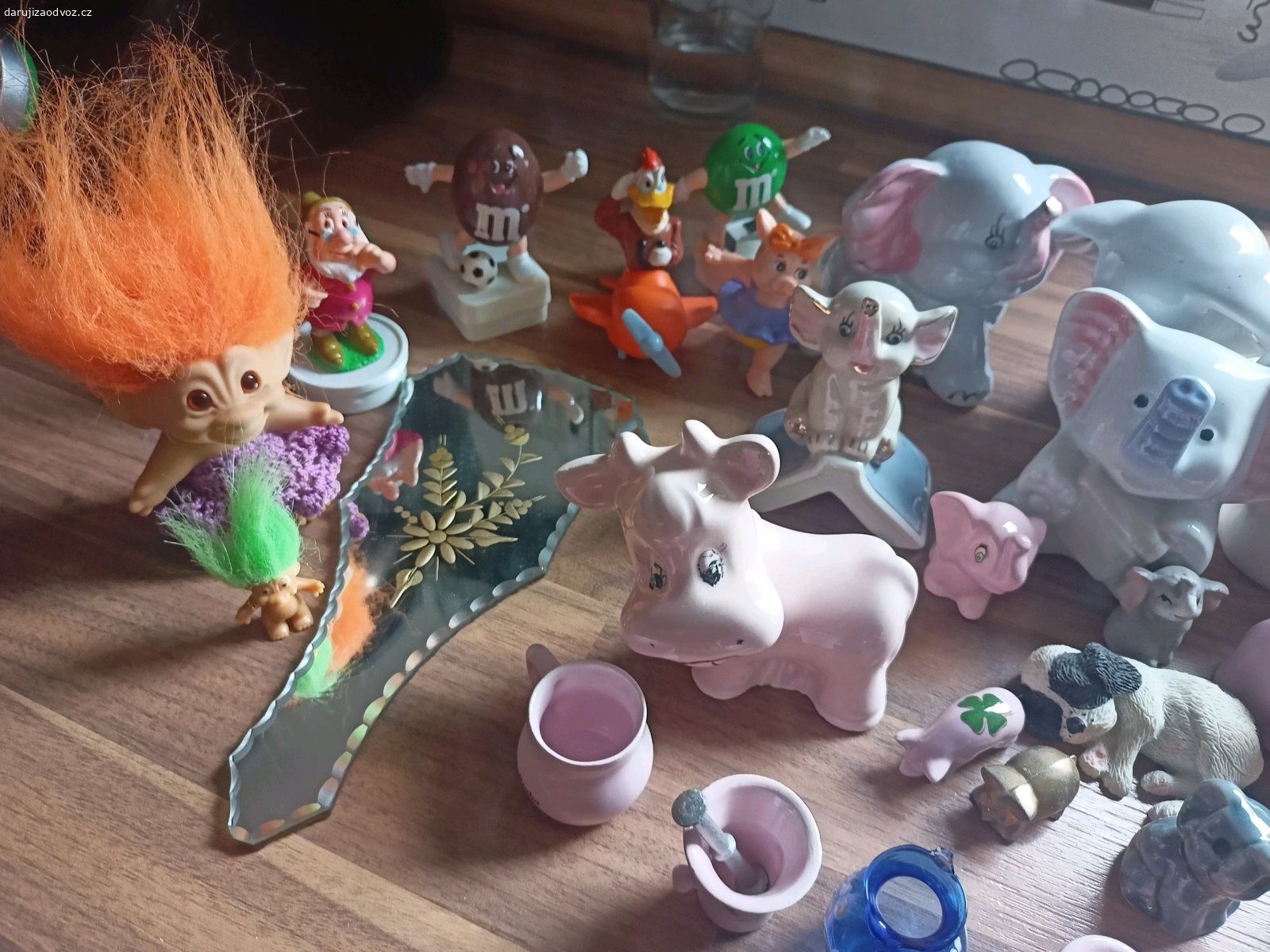 Sloni, miniaturky. Sbírka slonů a miniatur